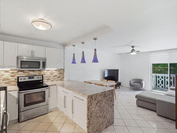 1020 Meridian Ave, Unit 208, Miami Beach, FL 33139