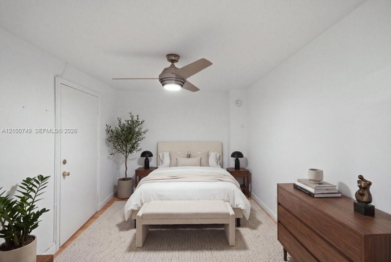 1020 Meridian Ave, Unit 208, Miami Beach, FL 33139 Photo