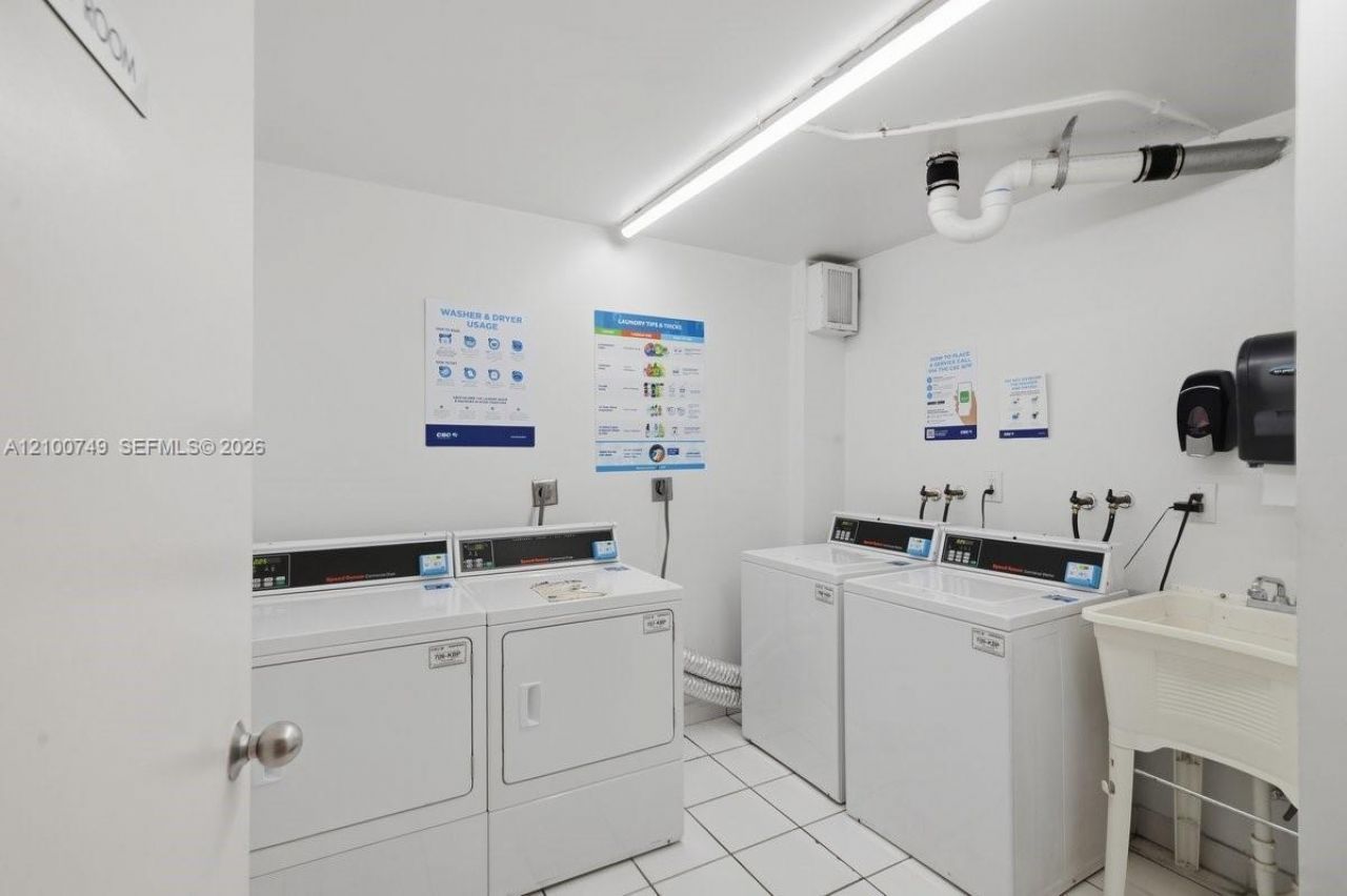 1020 Meridian Ave, Unit 208, Miami Beach, FL 33139 Photo