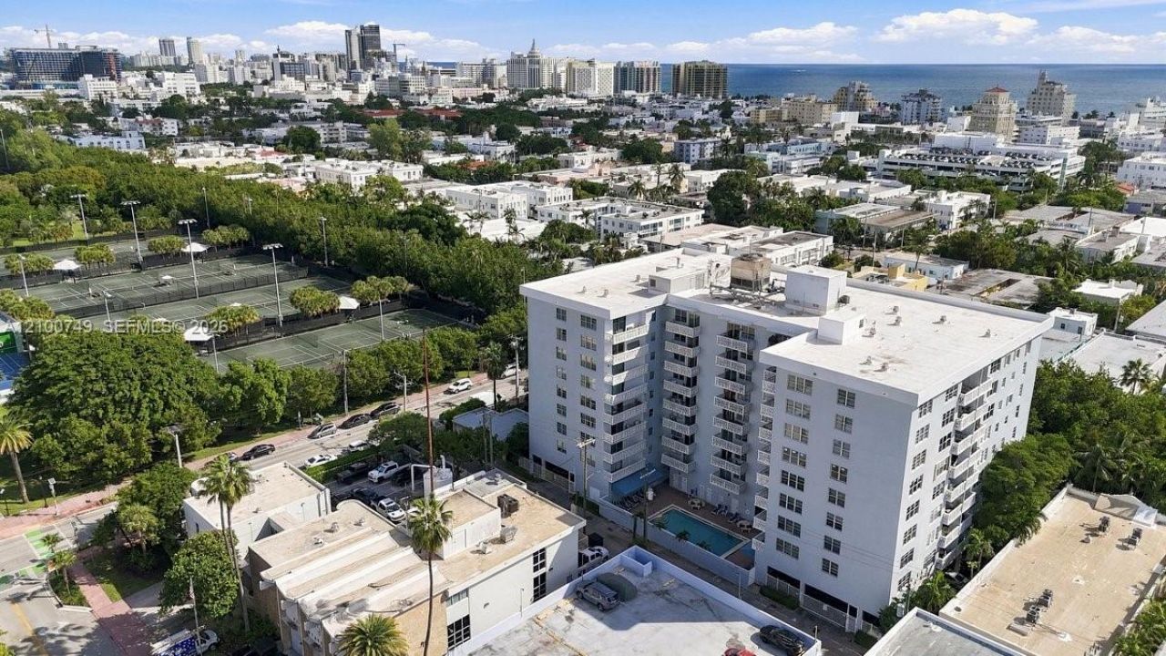 1020 Meridian Ave, Unit 208, Miami Beach, FL 33139 Photo