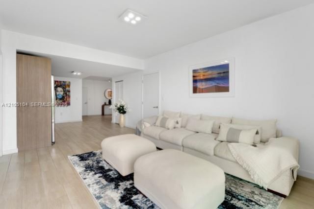 1600 SW 1st Ave , Unit 707, Miami, FL 33129 Photo