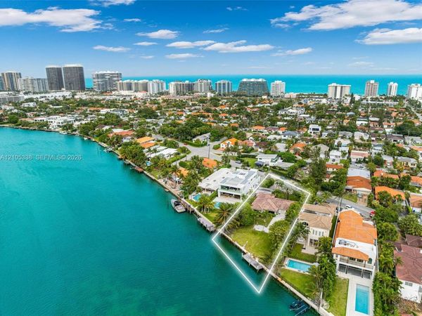 9250 Bay Dr , Surfside, FL 33154