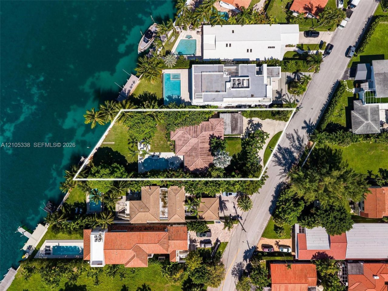 9250 Bay Dr, Surfside, FL 33154 Photo