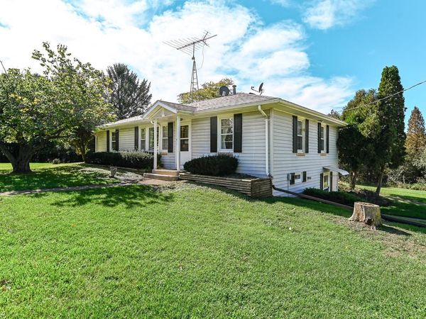 1636 Walburg ROAD, Burlington, WI 53105