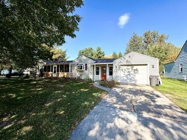4061 Leonard Street NW, Grand Rapids, MI 49534