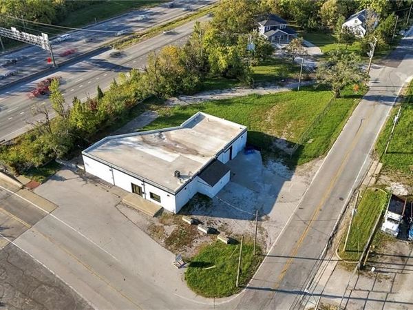 7304 Sni a Bar Road, Kansas City, MO 64129