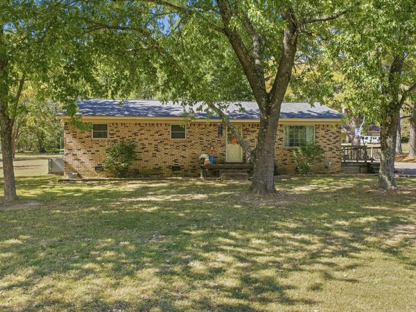 155 Haley St, Huntingdon, TN 38344