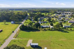 7626 Old Reaves Ferry Rd. photo 4