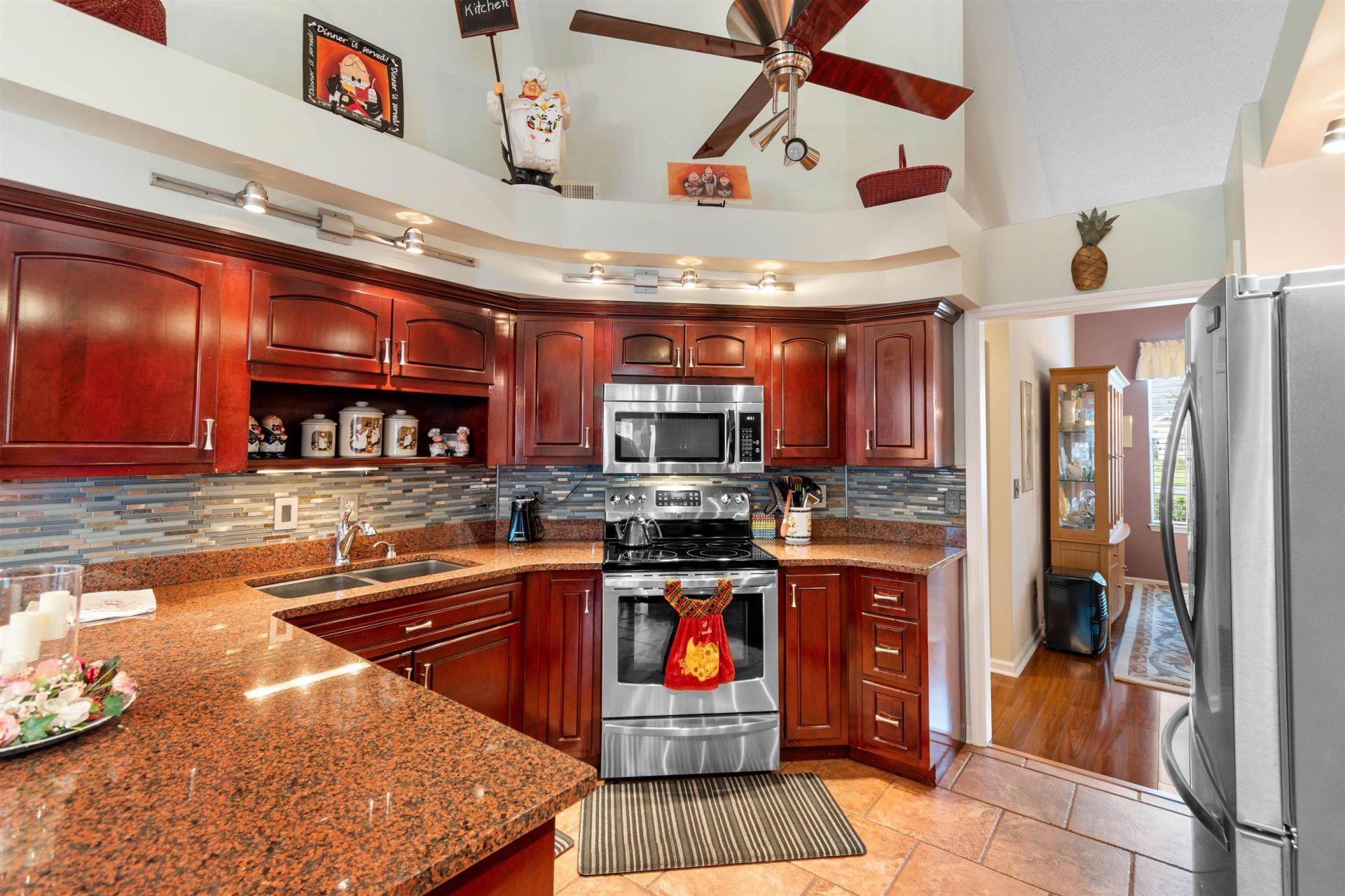 208 Beechwood Ct.  Photo 13