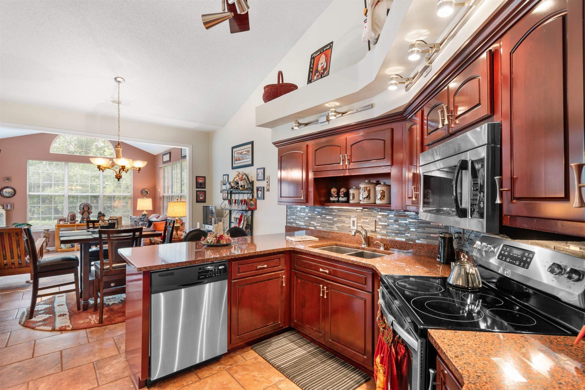 208 Beechwood Ct.  Photo 16