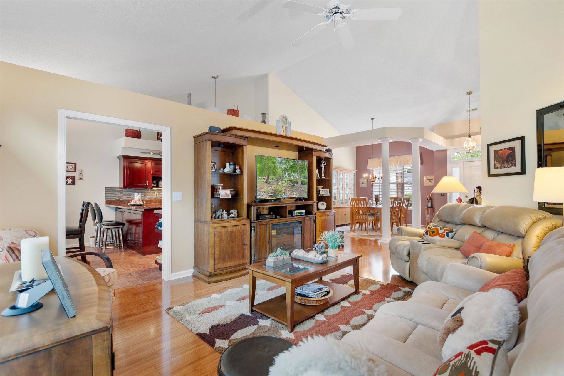 208 Beechwood Ct.  Photo 7