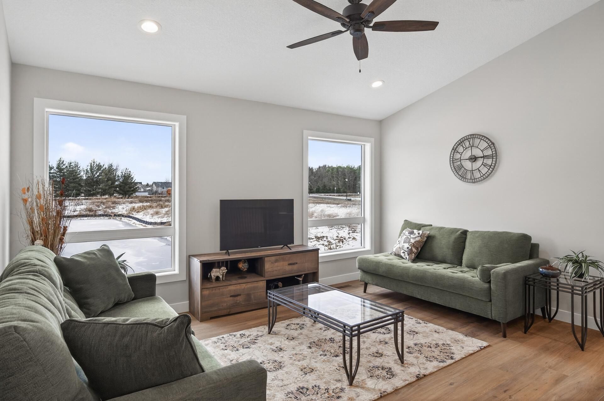 38653 Hawthorne Avenue, North Branch, MN 55056 Main Photo