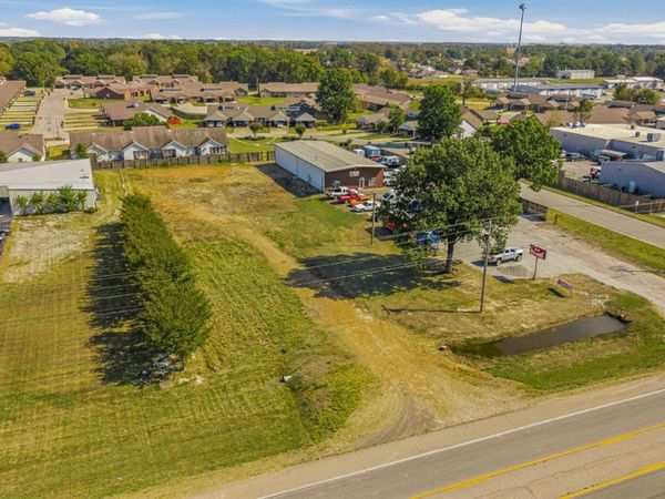 4516 S Stadium Boulevard, Jonesboro, AR 72404