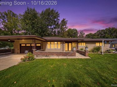 16237 Millar Road, Clinton Township, Mi 48036