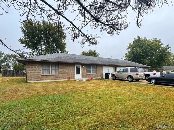 1503 W Springfield Street, St James, MO 65559