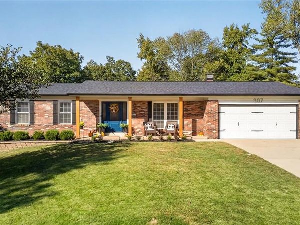 307 Surf Court, Ballwin, MO 63021