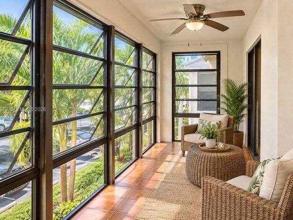827 NE 199th St , Unit 205, Miami, FL 33179