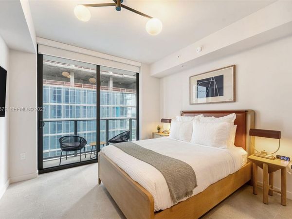 11 NE 6th St , Unit 2506, Miami, FL 33132