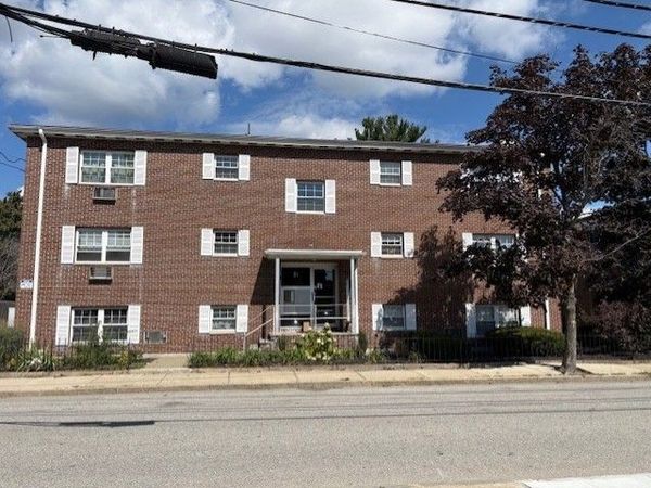 31 Pond Street, Unit 26, Waltham, MA 02451