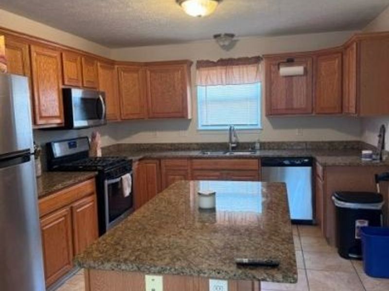 2186 E 40th Street, Cleveland, OH 44103 Photo 13