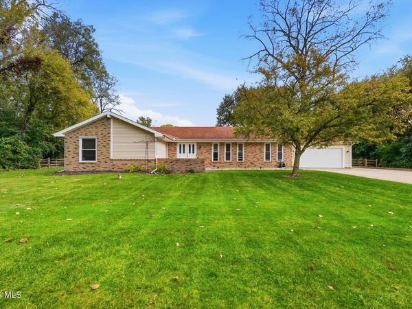 5128 Inland Drive, Sylvania, OH 43560