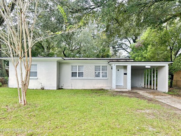 1048 UNDERHILL Drive, Jacksonville, FL 32211