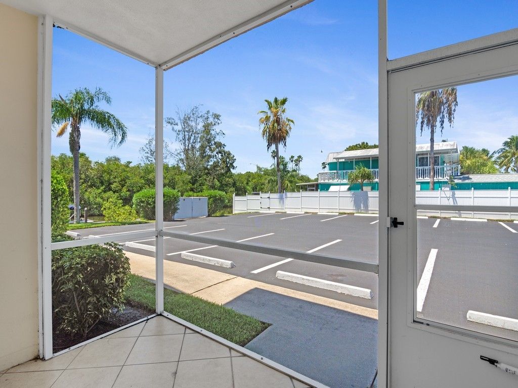 1845 Robalo Drive , Unit D106, Vero Beach, FL 32960 Photo
