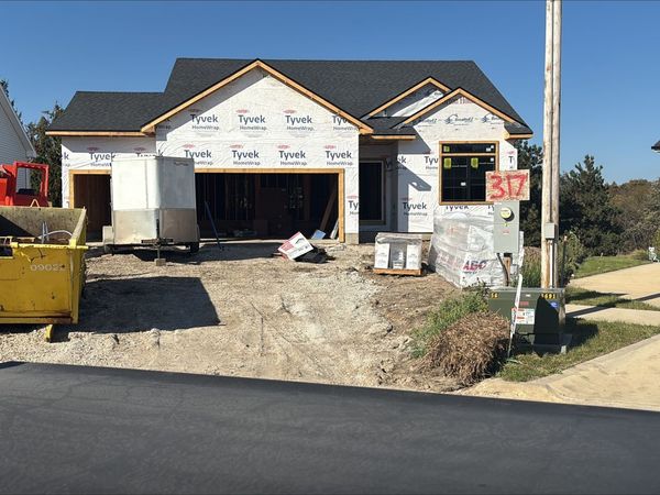 317 Maple Point, Winterset, IA 50273