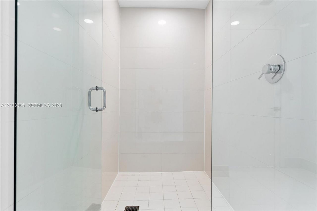 121 NE 34th St, Unit 2904, Miami, FL 33137 Photo