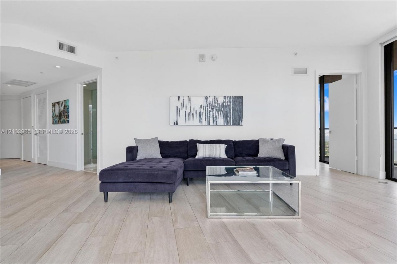 121 NE 34th St, Unit 2904, Miami, FL 33137 Photo