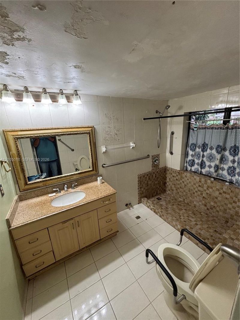 7325 SW 18th St Rd , Miami, FL 33155 Photo