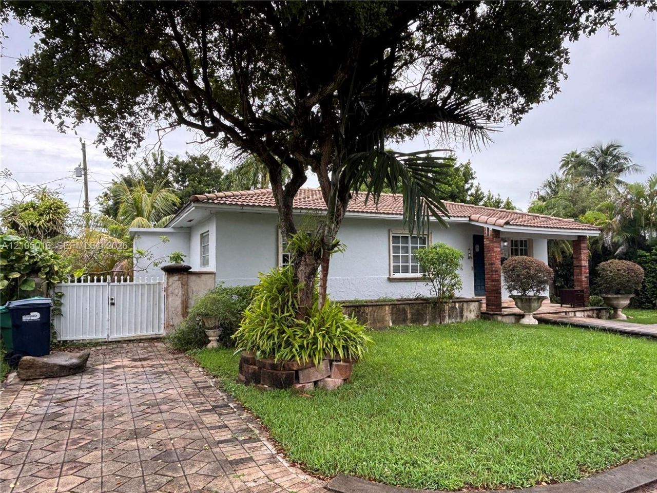 7325 SW 18th St Rd , Miami, FL 33155 Photo