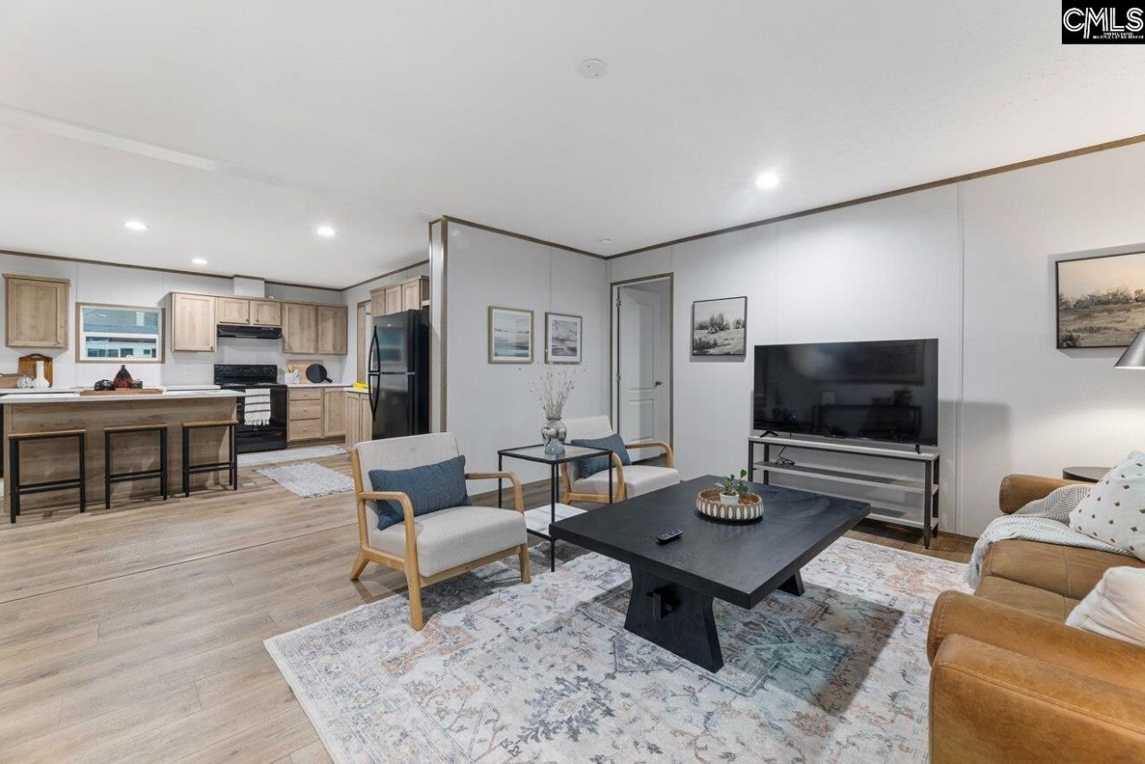 122 Victor Road  Photo 5