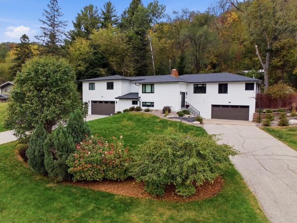 1473 Gilmore Valley Road, Winona, MN 55987