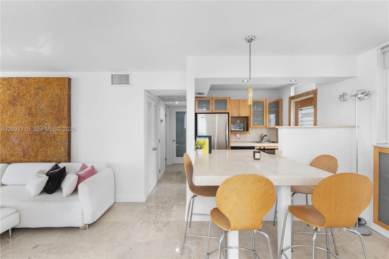 1670 Bay Rd, Unit 6G, Miami Beach, FL 33139 Photo