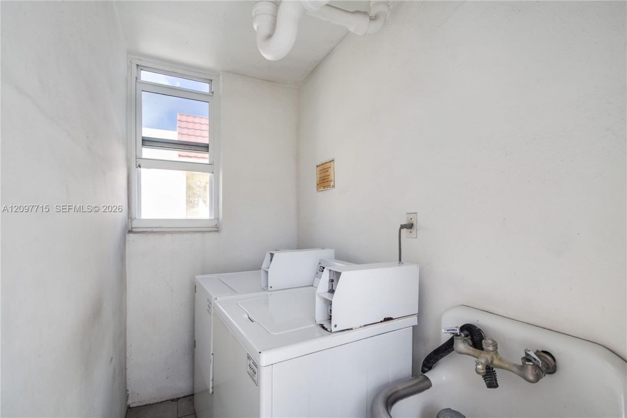 1670 Bay Rd, Unit 6G, Miami Beach, FL 33139 Photo