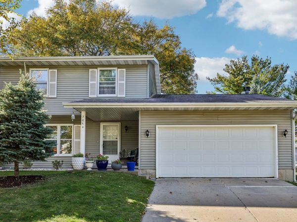 7814 E Oakbrook Circle, Madison, WI 53717