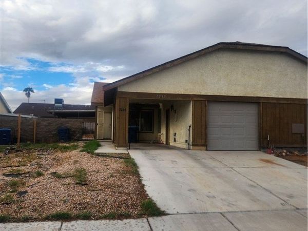 7235 Empress Drive , Las Vegas, NV 89147