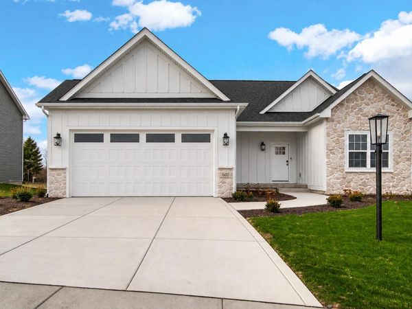 493 Magnolia Lane, Chesterton, IN 46304