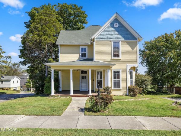 215 N C St, Lenoir City, TN 37771