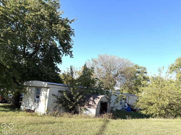 108 N 3rd Street, New Market, IN 47965