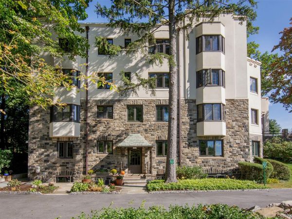 11 Beechtree Lane , Unit 1A, Bronxville, NY 10708