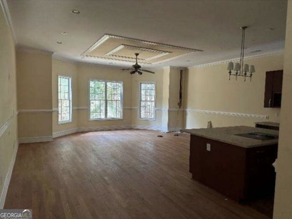 5567 Covington Highway, Decatur, GA 30035