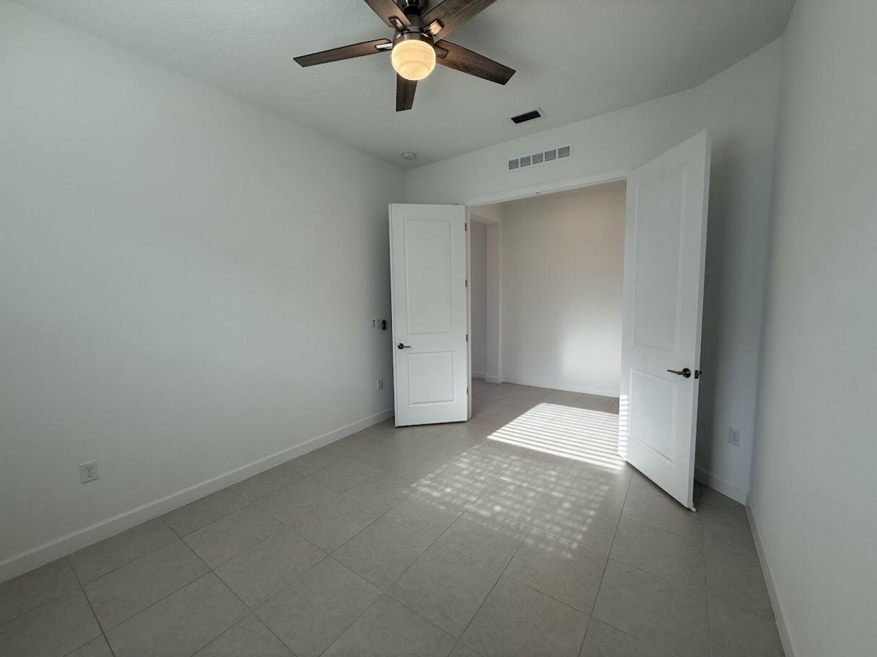 1217 SE Crosswood Way, Port Saint Lucie, FL 34984 Photo