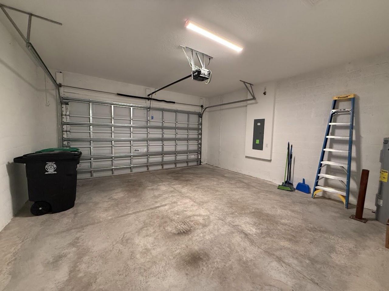 1217 SE Crosswood Way, Port Saint Lucie, FL 34984 Photo
