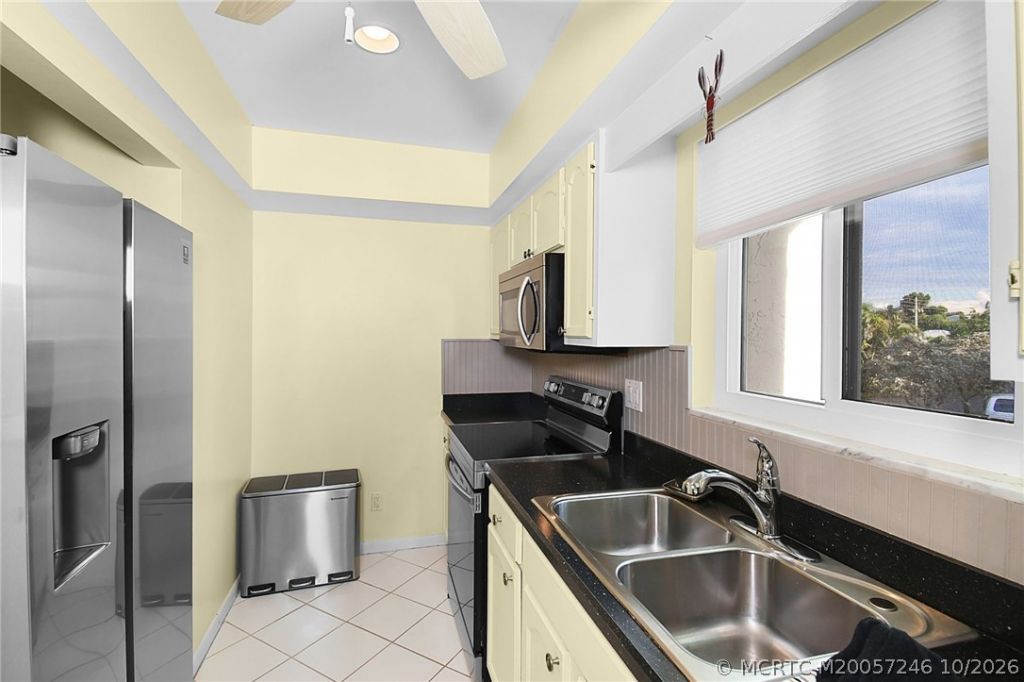 175 SE Saint Lucie Boulevard, Unit B82, Stuart, FL 34996 Photo