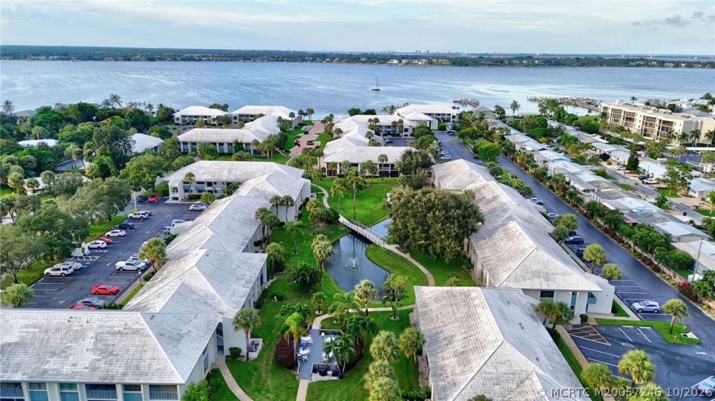 175 SE Saint Lucie Boulevard, Unit B82, Stuart, FL 34996 Photo