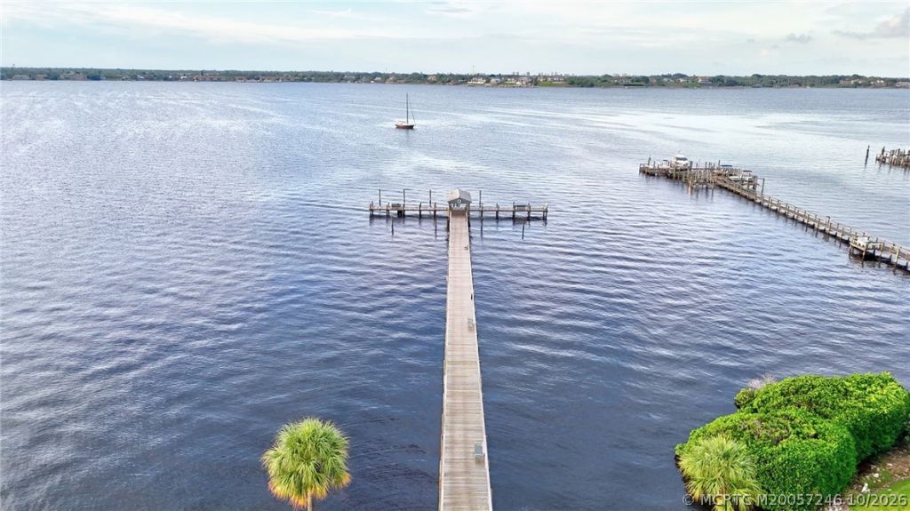 175 SE Saint Lucie Boulevard, Unit B82, Stuart, FL 34996 Photo