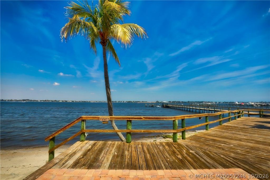 175 SE Saint Lucie Boulevard, Unit B82, Stuart, FL 34996 Photo