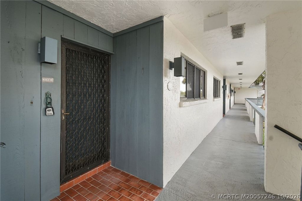 175 SE Saint Lucie Boulevard, Unit B82, Stuart, FL 34996 Photo